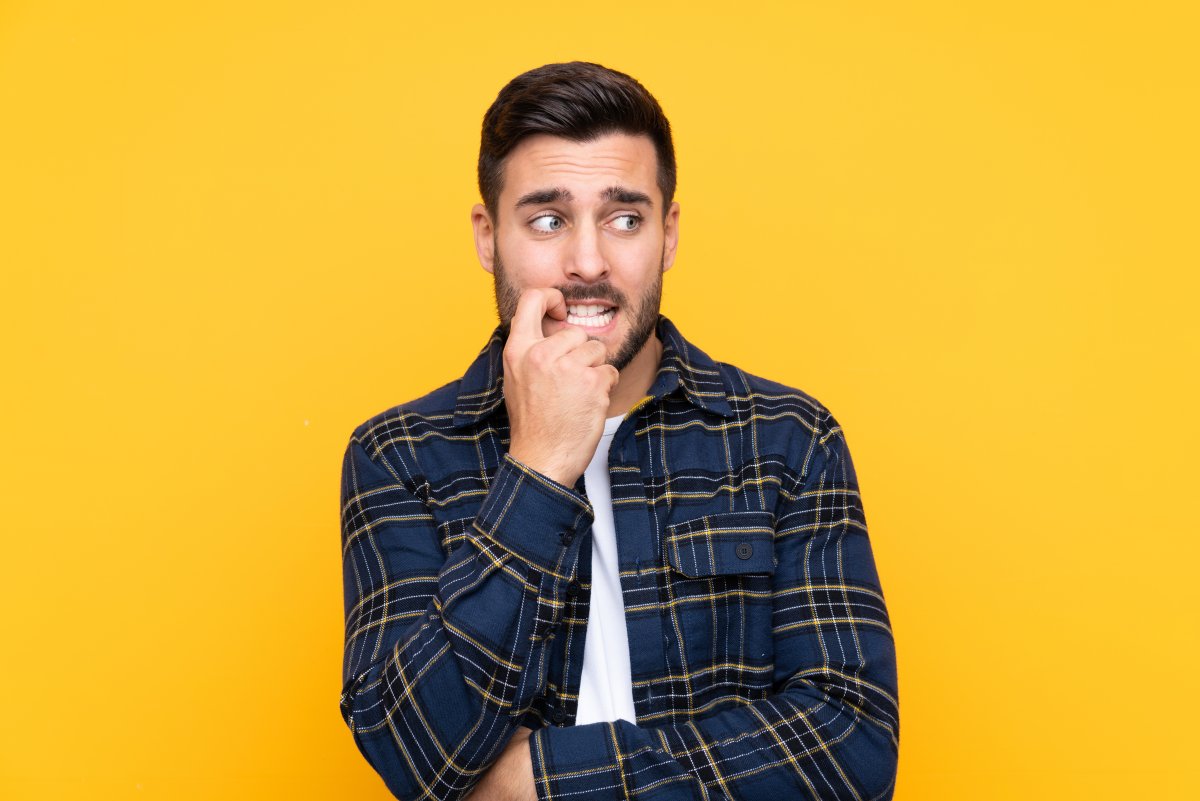 Policie zapečetila váš byt: Co dělat, když se přes dveře táhne páska?