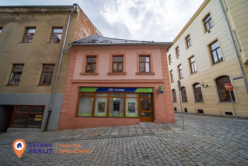 Prodej, Dvě bytové jednotky, dispozice 1+kk, celkem 87 m², ul. Bulharská v Šumperku