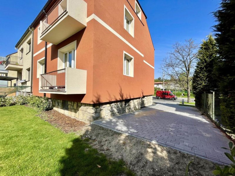 Prodej domu s třemi byty, pozemek 465, Olomouc, Neředín