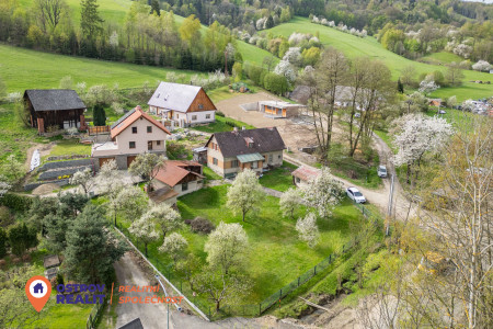Prodej rodinný dům s velkou zahradou 1173m2 a garáží, Šumperk