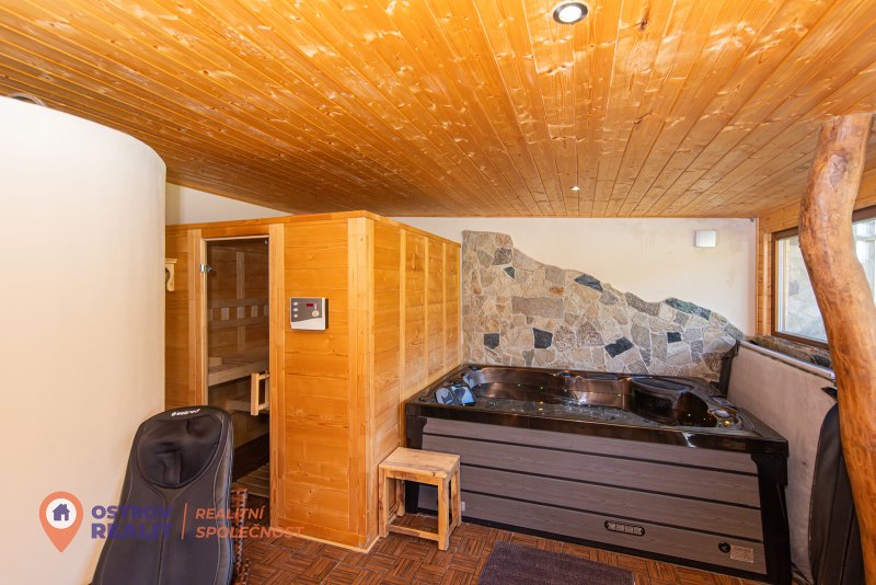 Prodej, penzion s apartmány, 2000 m2, Dolní Morava