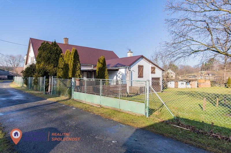 Prodej, rodinný dům, pozemek 1 861 m2,  Bernartice