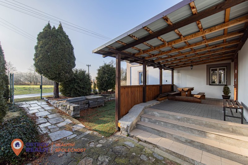 Prodej, rodinný dům, pozemek 1 861 m2,  Bernartice