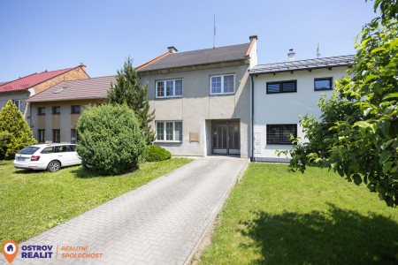 Prodej, rodinný dům, pozemek 1059 m2, Lutín