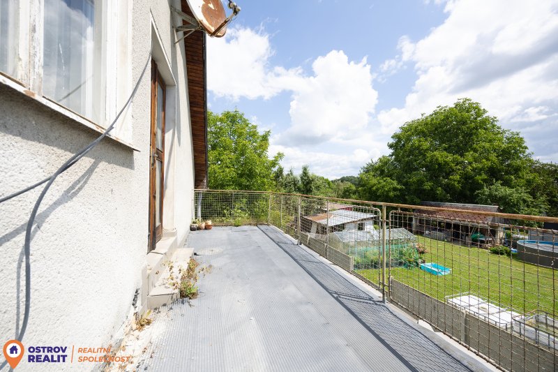 Prodej, rodinný dům, 1120 m2, Rovensko