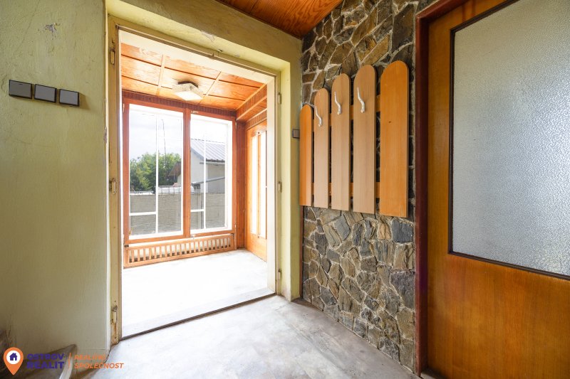 Prodej, rodinný dům, 1120 m2, Rovensko