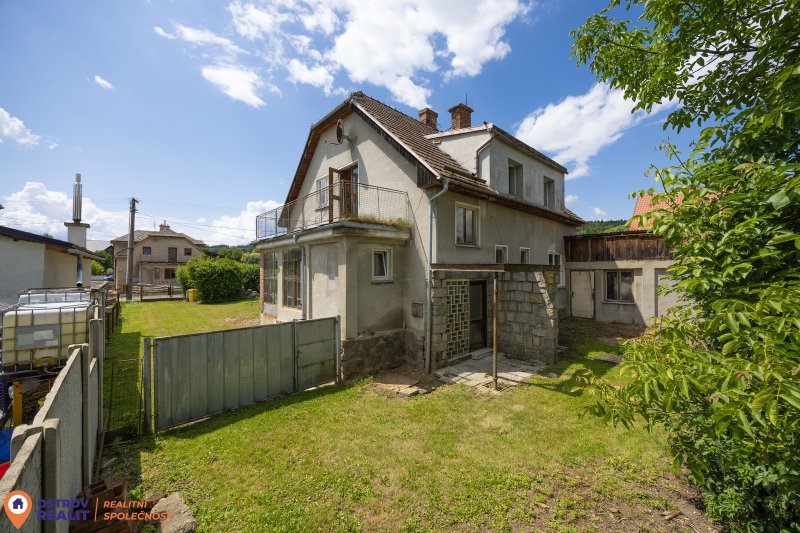 Prodej, rodinný dům, 1120 m2, Rovensko