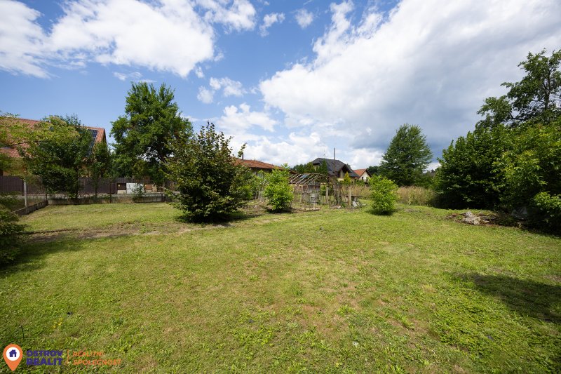 Prodej, rodinný dům, 1120 m2, Rovensko