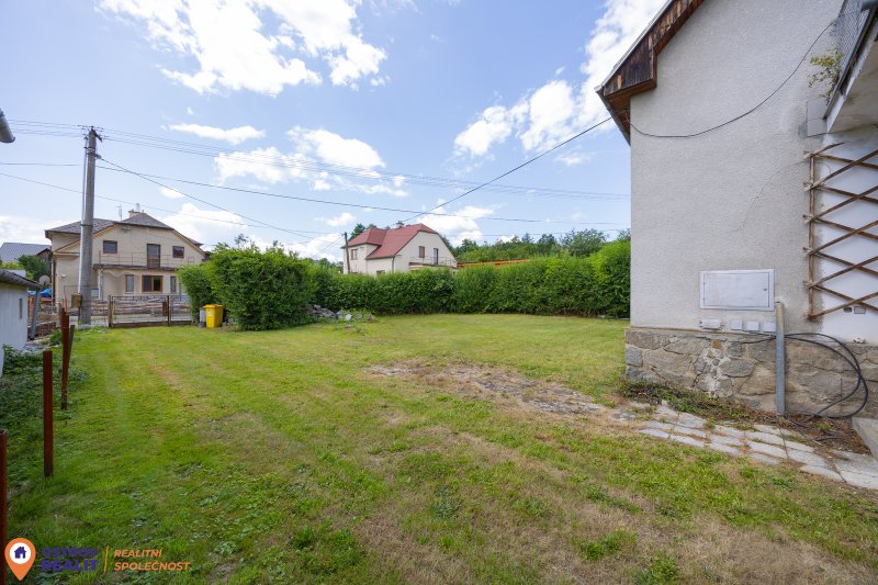 Prodej, rodinný dům, 1120 m2, Rovensko