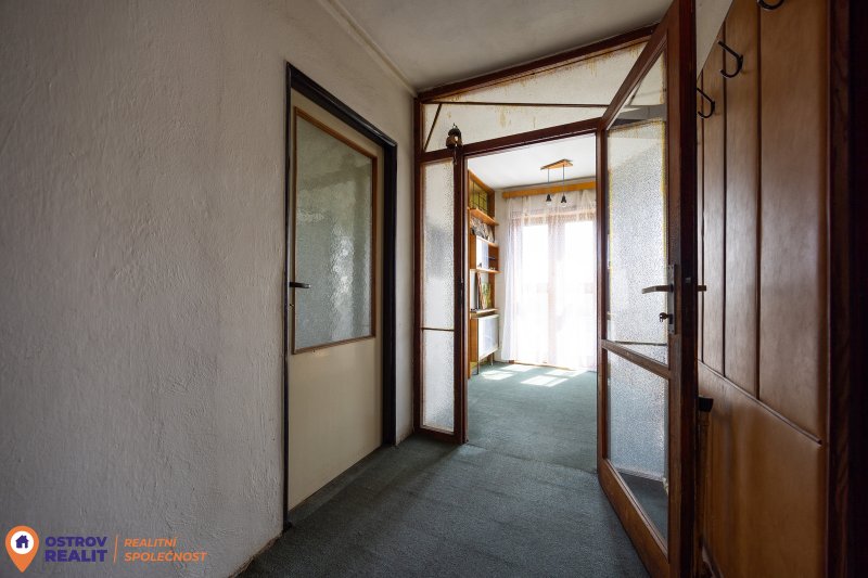 Prodej, rodinný dům, 1120 m2, Rovensko