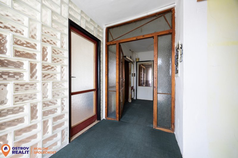 Prodej, rodinný dům, 1120 m2, Rovensko