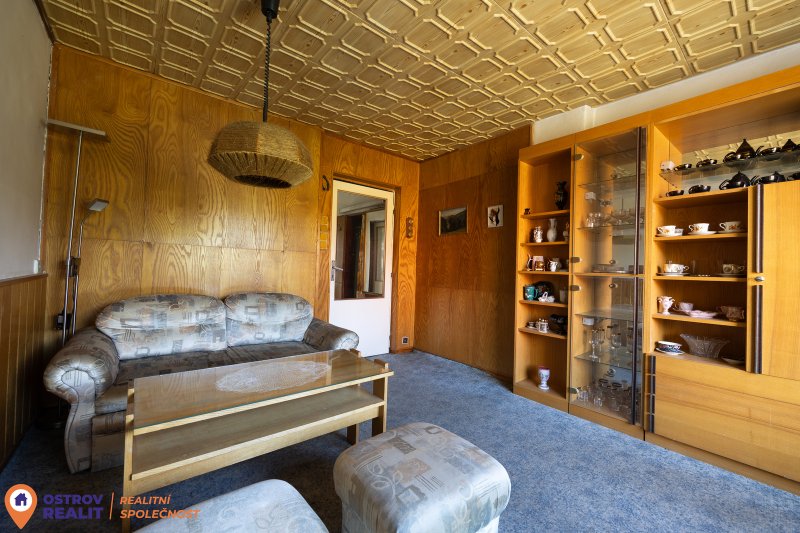 Prodej, rodinný dům, 1120 m2, Rovensko