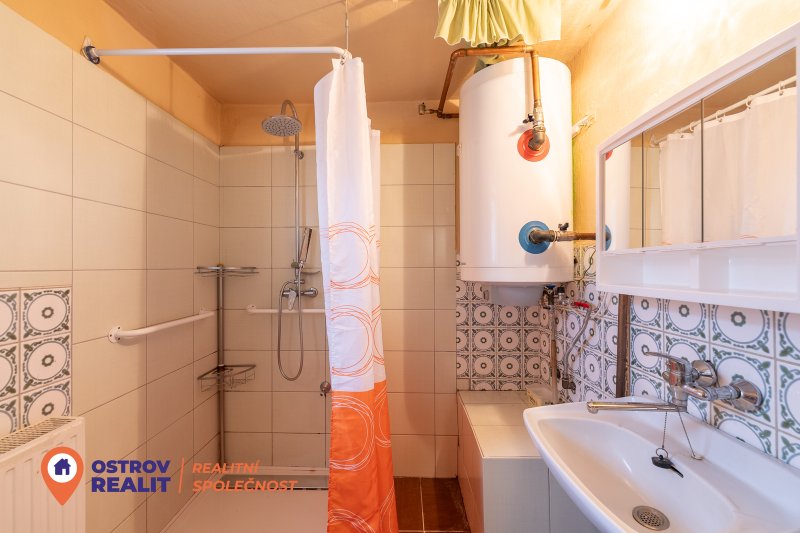 Prodej rodinného domu 2+1 s potenciálem rozšíření | Klidná lokalita Rapotín – 537 m²