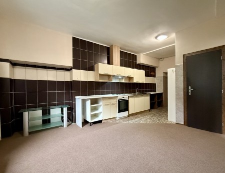 Pronájem byt 2+1 70 m2, centrum města Šumperk