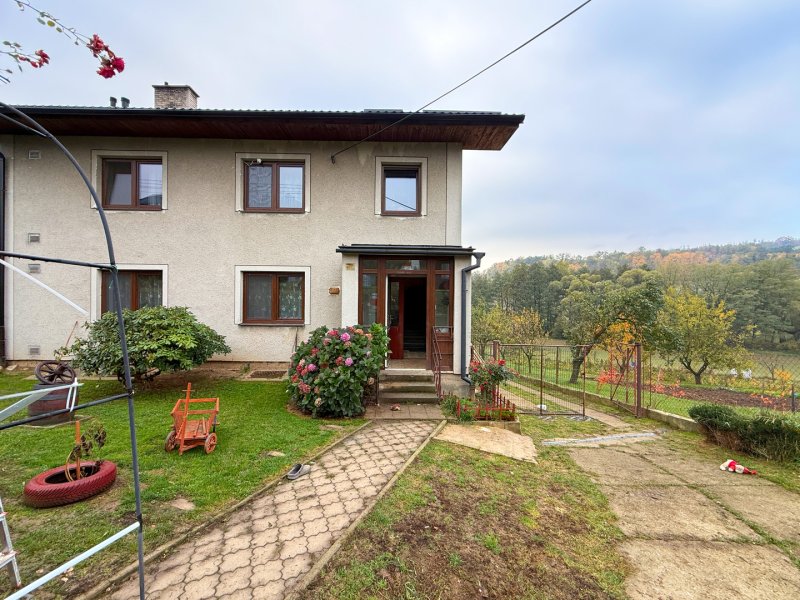 Prodej prostorného bytu 3+1 v Libině