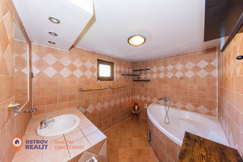 Prodej, rodinný dům, 2000 m2, Dolní Morava