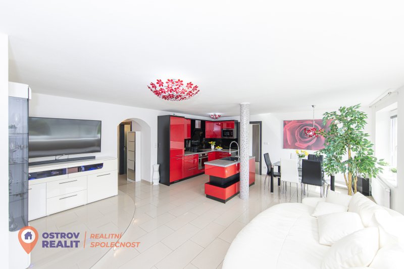 Prodej, dvougenerační dům, 286 m2, obec Všemina, Zlínský kraj