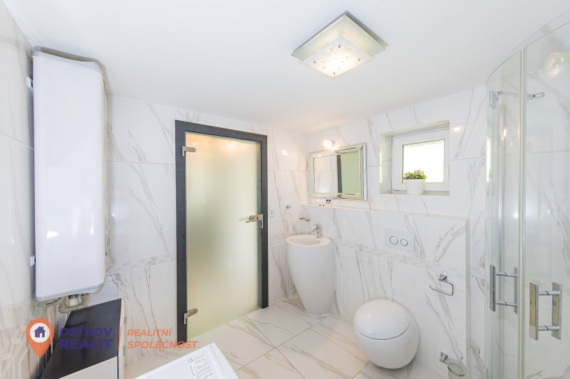 Prodej, dvougenerační dům, 286 m2, obec Všemina, Zlínský kraj