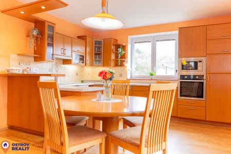 Prodej, rodinný dům, 5+kk, Šternberk