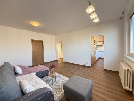 Pronájem, byt 3+1 s balkónem, Olomouc, Neředín