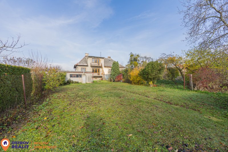 Prodej, rodinného domu 4+1 se zahradou 580 m2, Uničov