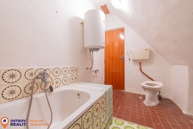 Prodej, rodinného domu 4+1 se zahradou 580 m2, Uničov