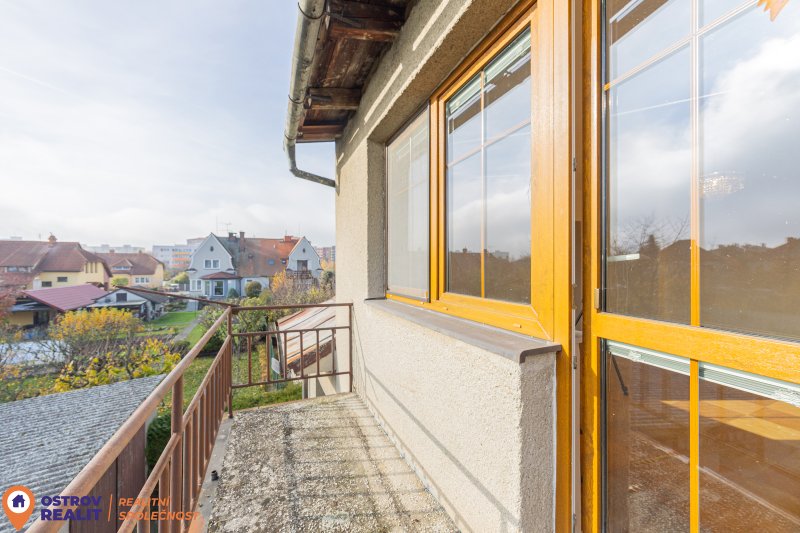 Prodej, rodinného domu 4+1 se zahradou 580 m2, Uničov