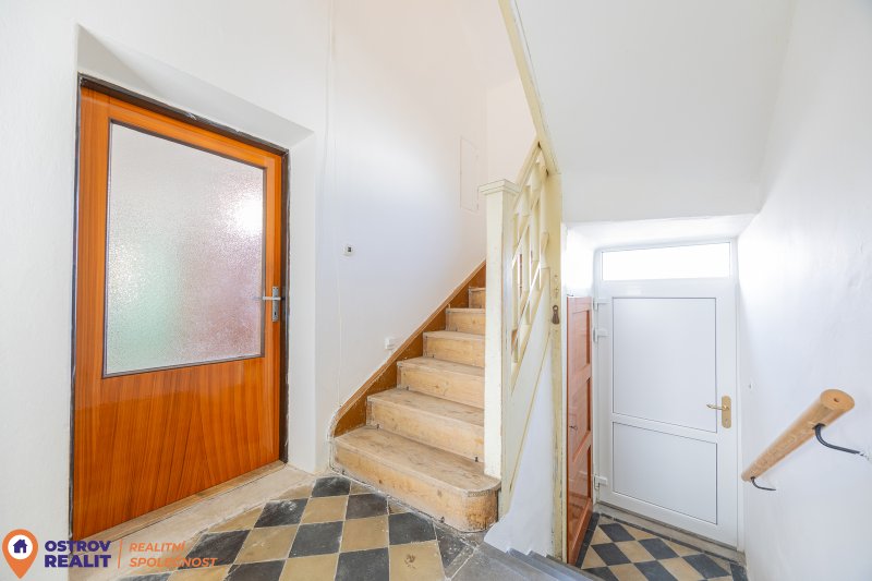 Prodej, rodinného domu 4+1 se zahradou 580 m2, Uničov