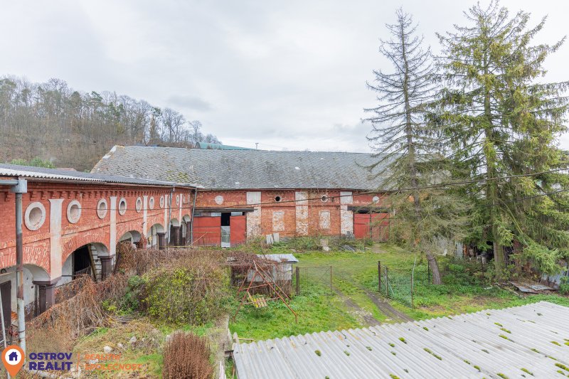 Prodej, rodinný dům se zázemím zemědělské usedlosti, pozemek celkem  3209 m2, Úsov