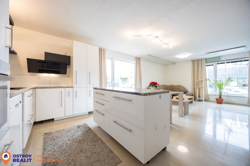 Prodej, rodinný dům, 4+kk, 669 m2, Zábřeh