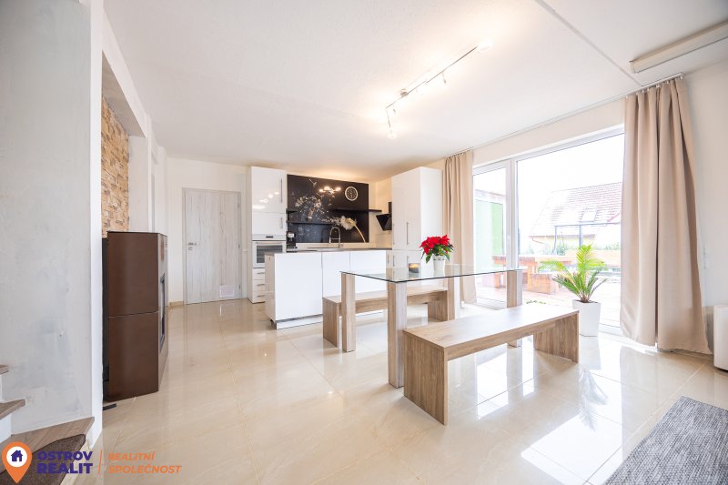 Prodej, rodinný dům, 4+kk, 669 m2, Zábřeh