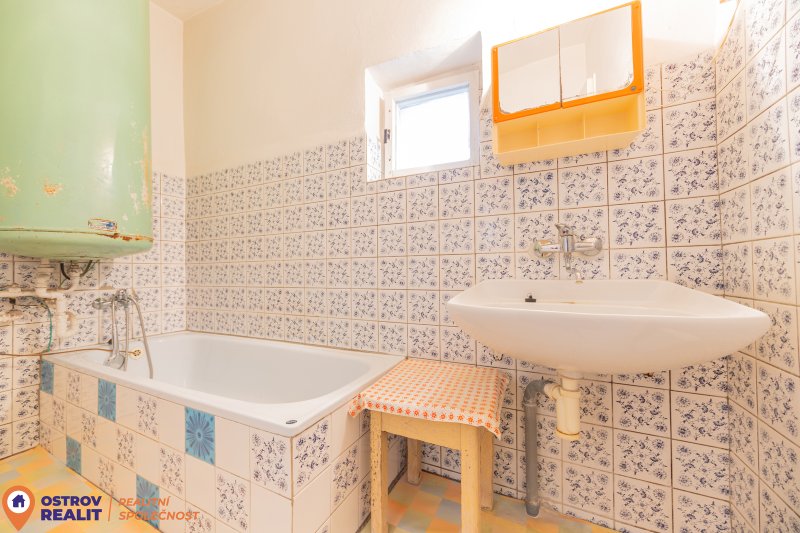 Prodej, rodinný dům se zázemím zemědělské usedlosti, pozemek celkem  3209 m2, Úsov