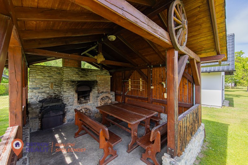 Prodej ubytovacího zařízení, 210 m², pozemek 3 397 m², Loučná nad Desnou