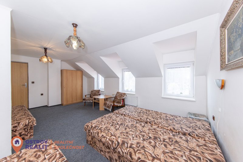 Prodej ubytovacího zařízení, 210 m², pozemek 3 397 m², Loučná nad Desnou