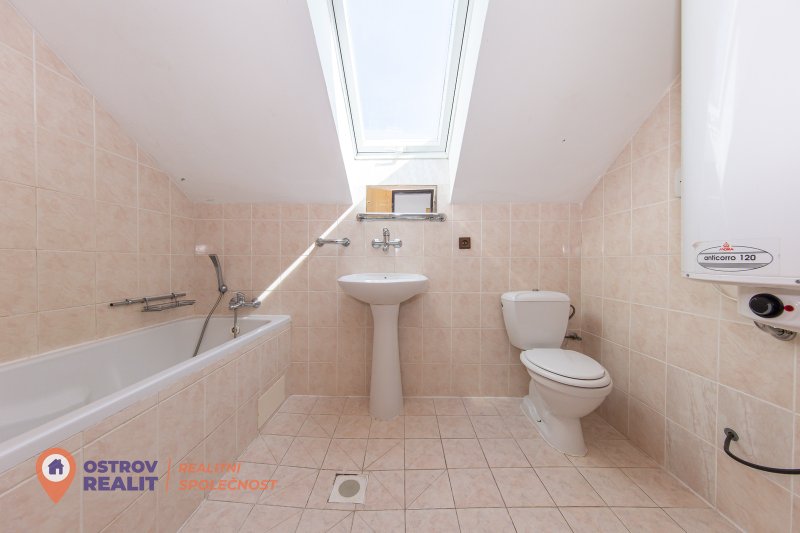 Prodej ubytovacího zařízení, 210 m², pozemek 3 397 m², Loučná nad Desnou